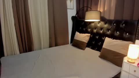 RIANA online show from 12-29-24, 03:57
