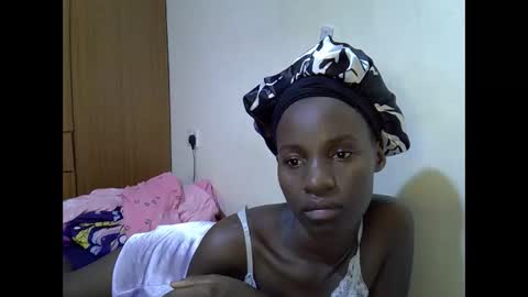 Snapshot of gorgeous_maya1 chatting on 10-28-25, 07:27 gorgeous_maya1 online show from 10-28-25, 07:27