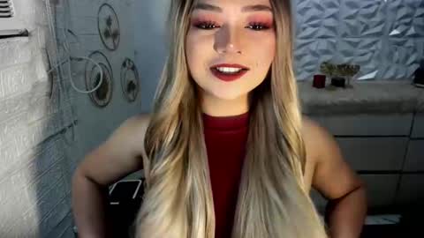 Amanda rose online show from 10-22-25, 01:50