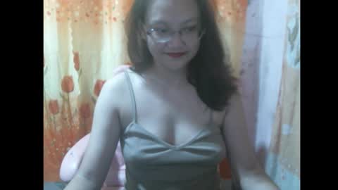 Snapshot of gorgeousmama chatting on 10-30-25, 12:17 gorgeousmama online show from 10-30-25, 12:17