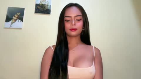 Snapshot of gorgeoustransgirl chatting on 10-26-25, 09:59 Emmy online show from 10-26-25, 09:59