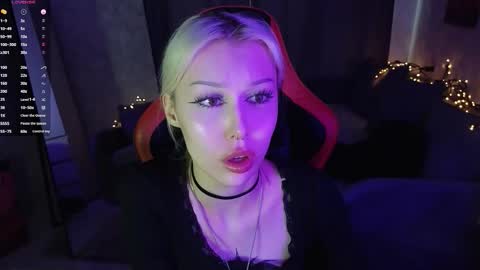 Violeta online show from 12-21-25, 10:11