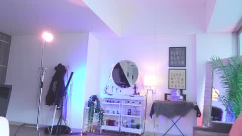 sophie  Special celebration a the beach 300k followers 3011 and 0112   online show from 12-20-25, 08:16