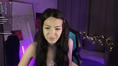 Snapshot of goth_tvt chatting on 11-03-25, 07:26 mulan online show from 11-03-25, 07:26