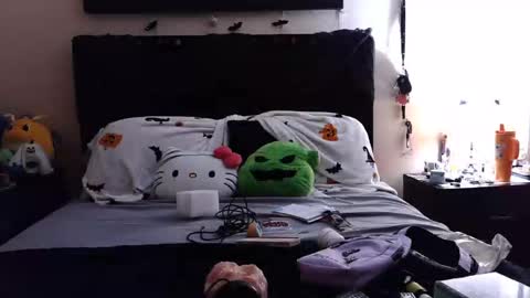 Snapshot of gothbaby305 chatting on 10-12-25, 07:29 gothbaby305 online show from 10-12-25, 07:29