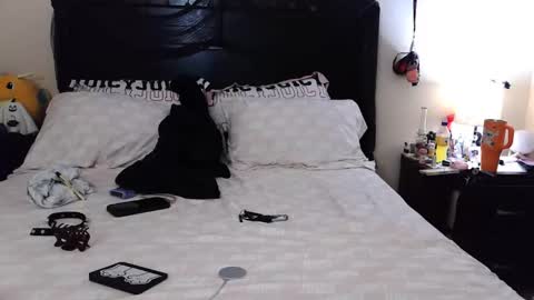 Snapshot of gothbaby305 chatting on 11-09-25, 09:35 gothbaby305 online show from 11-09-25, 09:35