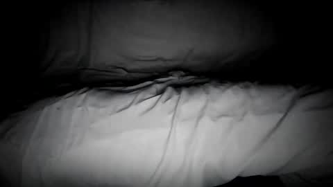 Snapshot of gowiththeflow37 chatting on 01-04-25, 12:49 watch me stroke online show from 01-04-25, 12:49