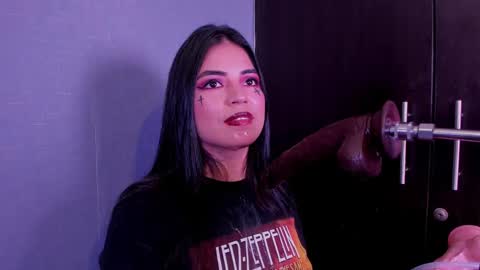 Snapshot of grace_03 chatting on 02-18-25, 04:04 grace online show from 02-18-25, 04:04