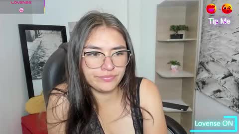 Grace  online show from 10-12-25, 01:54