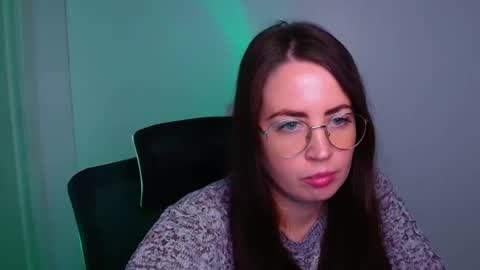 Snapshot of grace_lovelyu chatting on 11-21-25, 01:54 Grace online show from 11-21-25, 01:54