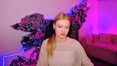 Grace Glamour online show from 12-22-24, 05:12