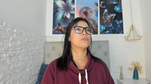 Gracey Milf online show from 01-04-25, 11:00