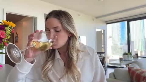 Gracie Mae online show from 10-12-25, 06:18