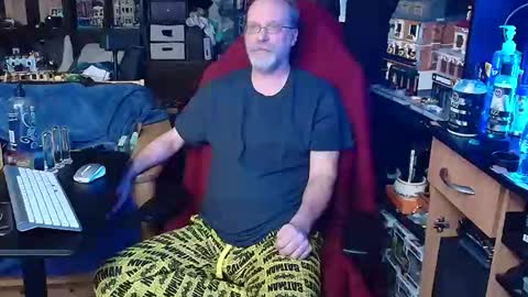 Christopher online show from 03-03-26, 01:23