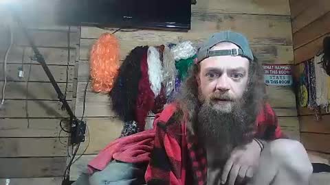 Snapshot of grannypounder chatting on 01-13-25, 12:24 grannypounder online show from 01-13-25, 12:24