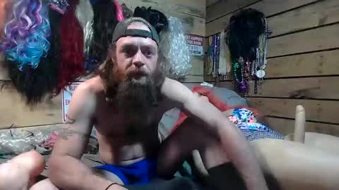 Snapshot of grannypounder chatting on 02-11-25, 11:01 grannypounder online show from 02-11-25, 11:01