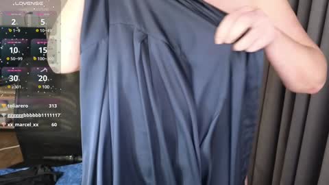 Snapshot of gray_swann chatting on 02-01-25, 10:34 Ray online show from 02-01-25, 10:34