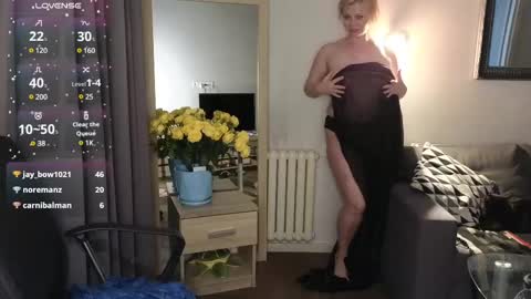 Snapshot of gray_swann chatting on 02-18-25, 01:44 Ray online show from 02-18-25, 01:44