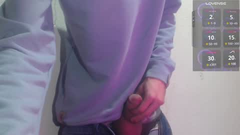 Snapshot of grayhorny chatting on 02-05-25, 06:13 Gray online show from 02-05-25, 06:13
