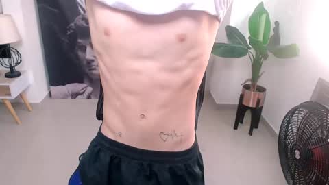 Snapshot of grecia_millercol chatting on 12-17-24, 01:27 grecia_millercol online show from 12-17-24, 01:27