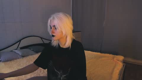 Snapshot of green_tea666 chatting on 02-06-25, 10:59 Lilith online show from 02-06-25, 10:59