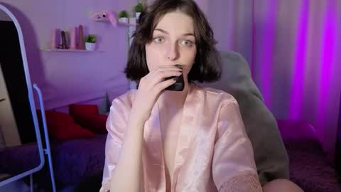 Snapshot of green_tea666 chatting on 09-27-25, 03:33 Lilith online show from 09-27-25, 03:33