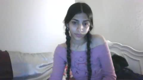 Snapshot of greencheek0 chatting on 11-06-25, 02:45 greencheek0 online show from 11-06-25, 02:45