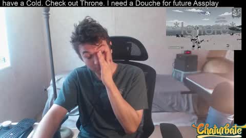 Snapshot of greendynomite_04 chatting on 11-22-25, 06:51 greendynomite_04 online show from 11-22-25, 06:51