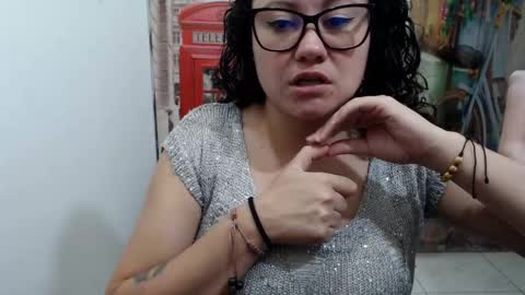 Vannesa online show from 09-19-25, 03:19