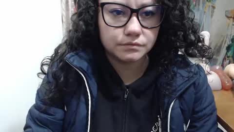 Vannesa online show from 10-03-25, 04:42