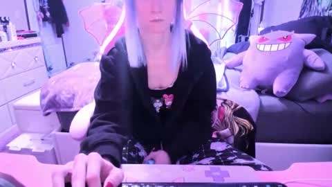 GreenEyedLovexo online show from 01-24-25, 07:49