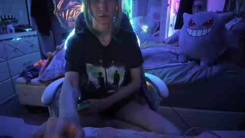 GreenEyedLovexo online show from 09-15-25, 04:23