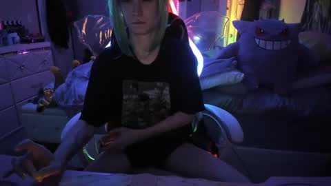 GreenEyedLovexo online show from 09-25-25, 06:06