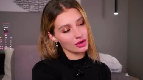 Snapshot of greengazon chatting on 11-29-25, 01:36 Kelly online show from 11-29-25, 01:36