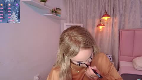   online show from 12-06-24, 07:23