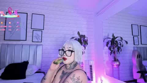   online show from 11-11-25, 07:14