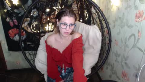 Lina online show from 09-24-25, 11:35