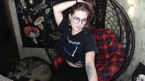 Lina online show from 02-17-26, 12:45