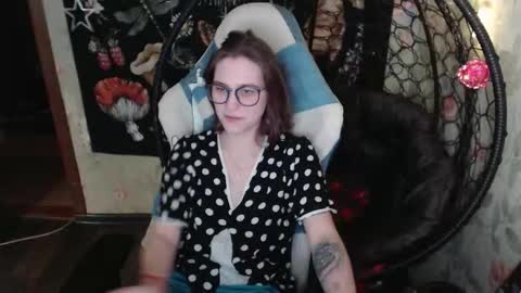 Snapshot of greenwitch9 chatting on 03-16-26, 10:41 Lina online show from 03-16-26, 10:41