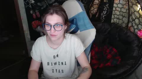 Snapshot of greenwitch9 chatting on 03-23-26, 12:31 Lina online show from 03-23-26, 12:31