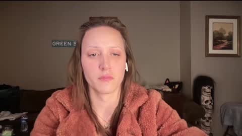 Snapshot of greenxxxqueen chatting on 02-02-25, 10:02 SexQueen Nikki online show from 02-02-25, 10:02