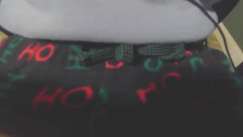 Snapshot of greg03_9 chatting on 11-18-25, 11:48 Jinx online show from 11-18-25, 11:48