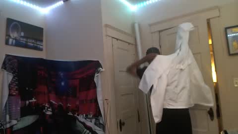 NICE and sometimes Savvy online show from 10-04-25, 04:21