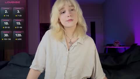 Snapshot of gregory_byyrd chatting on 10-22-25, 09:58 Greg-independent model online show from 10-22-25, 09:58