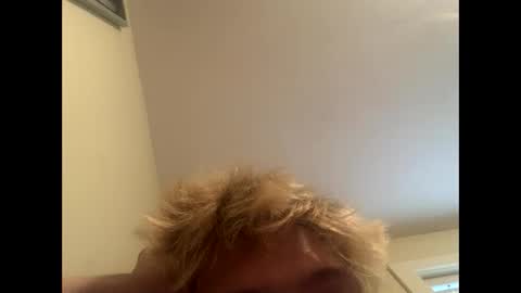 Snapshot of greyvan96 chatting on 09-19-25, 02:29 Perfectlyaveragesavage online show from 09-19-25, 02:29