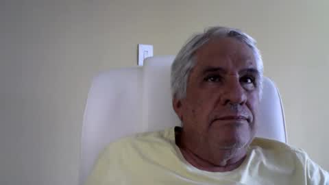 Snapshot of grisa01 chatting on 03-09-25, 05:17 grisa01 online show from 03-09-25, 05:17