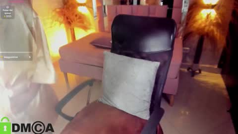 Snapshot of griselle_rousse chatting on 11-14-25, 09:46 online show from 11-14-25, 09:46