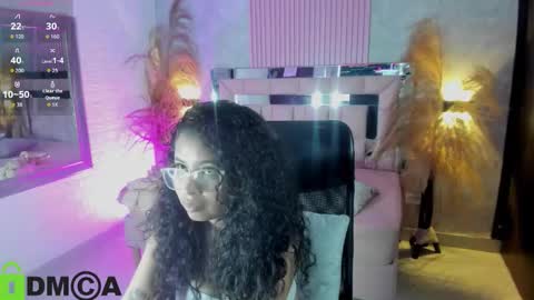 Snapshot of griselle_rousse chatting on 11-23-25, 06:41 online show from 11-23-25, 06:41