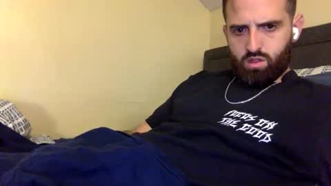 Snapshot of grobs123 chatting on 10-14-25, 10:43 grobs123 online show from 10-14-25, 10:43