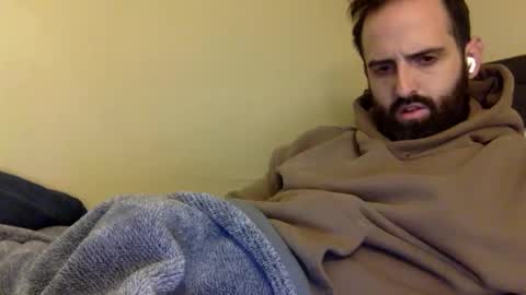 Snapshot of grobs123 chatting on 11-19-25, 12:43 grobs123 online show from 11-19-25, 12:43